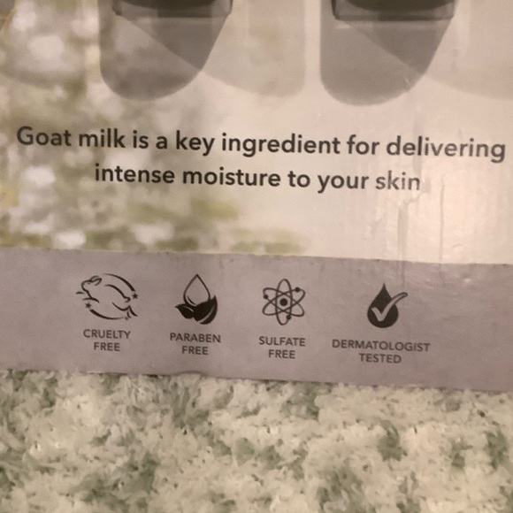 Dionis Scented Goat Milk Hand Cream Collection Set NWT 5x1oz. - Picture 5 of 16